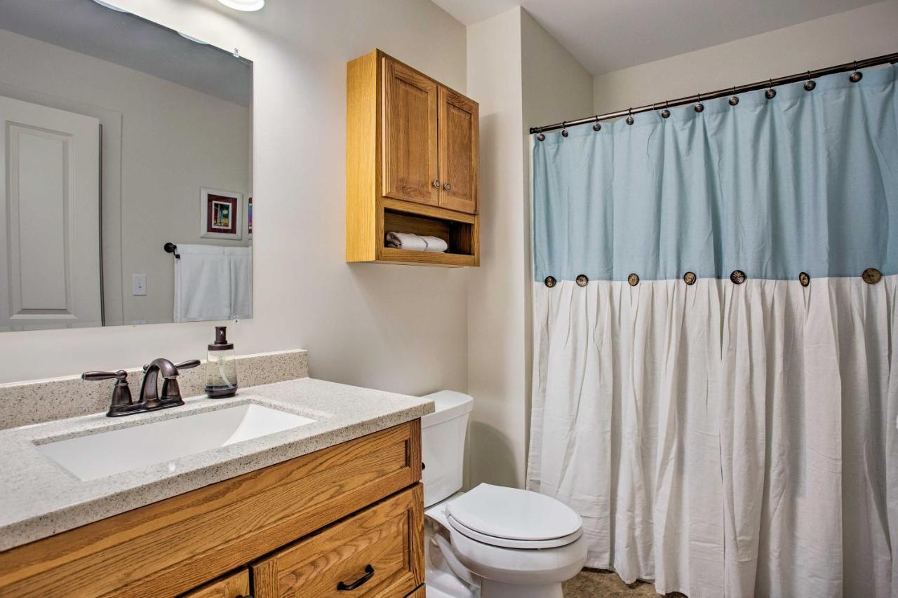 Saluda Main Street Retreat - Central Location! Экстерьер фото